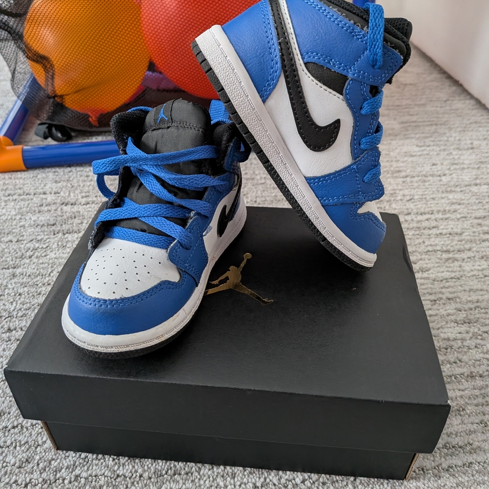 Nike Kids' Blue and White Air Jordan 1 Mid Sneakers Size 7